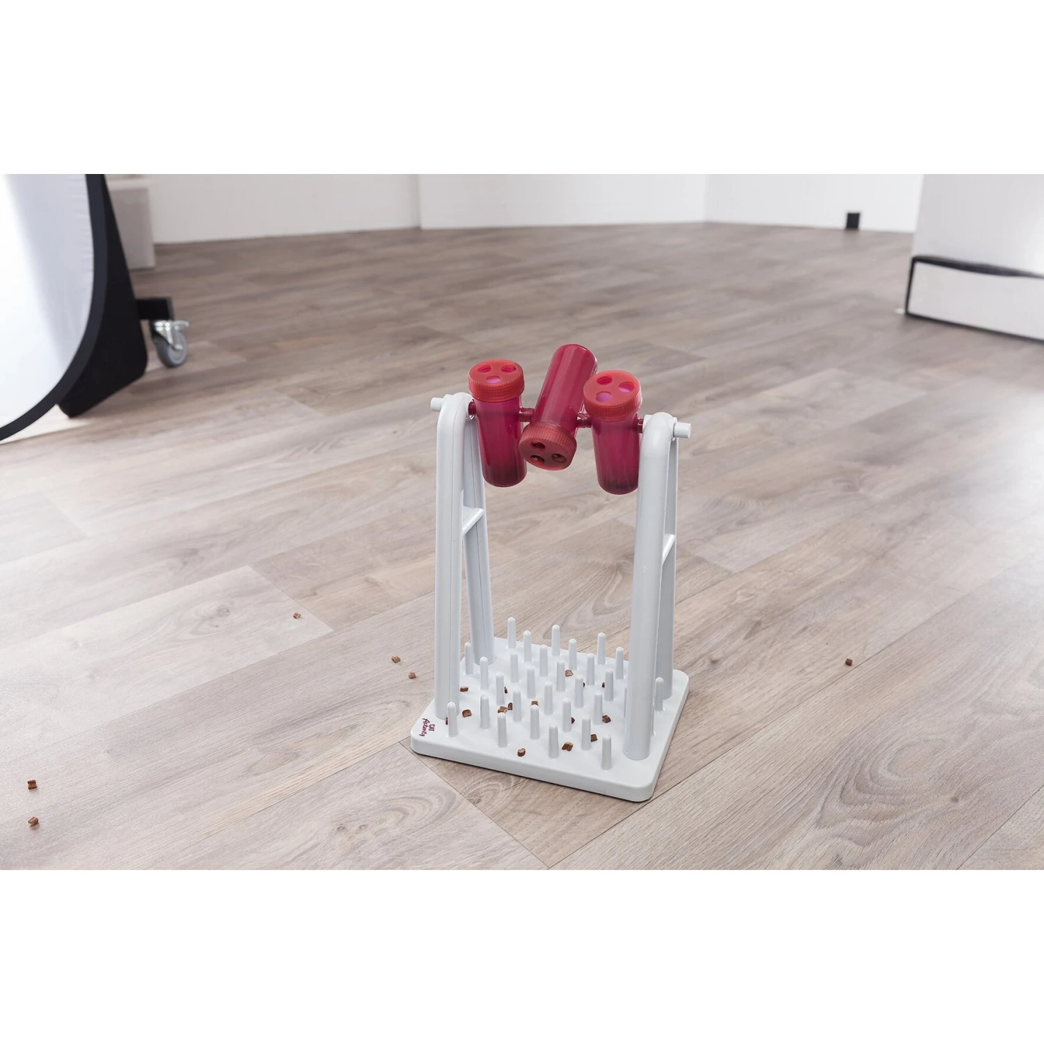 TRIXIE Mad Scientist Turn Around Activity Strategy Game Cat Toy 9 TRIXIE Mad Scientist Turn Around Activity Strategy Game Cat Toy - Image 7