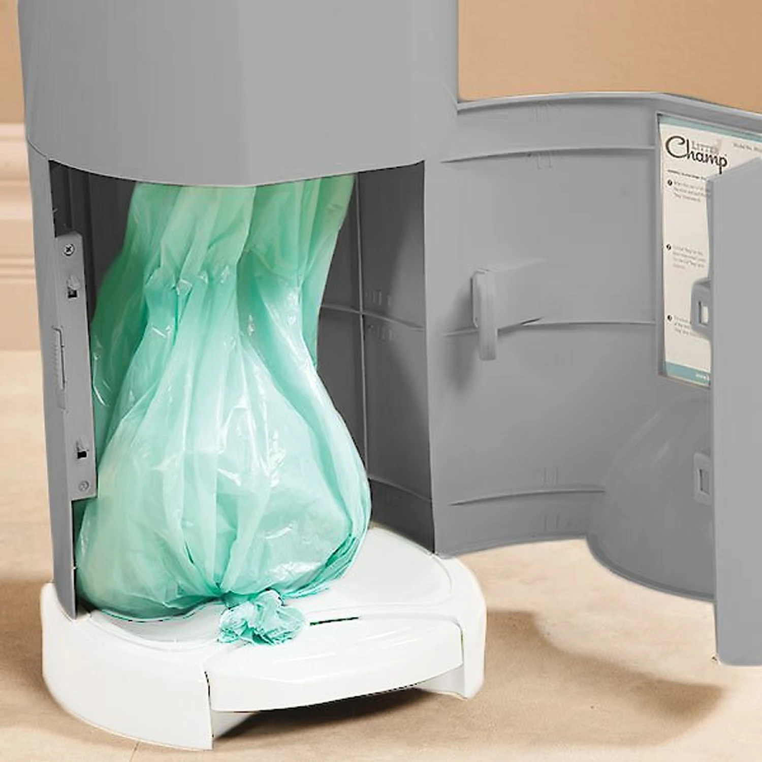 Litter Champ Premium Odor-Free Cat Litter Waste Disposal System, Grey 8 Litter Champ Premium Odor-Free Cat Litter Waste Disposal System, Grey - Image 6