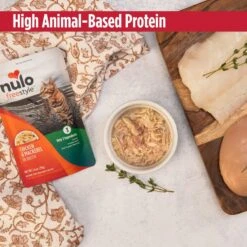 Nulo FreeStyle Chicken & Mackerel In Broth Cat Food Topper -Furry Friends 209721 PT2. AC SS1800 V1666733072