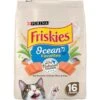 Friskies Ocean Favorites With Natural Salmon Dry Cat Food 1 Friskies Ocean Favorites With Natural Salmon Dry Cat Food -Furry Friends 215380 MAIN. AC SS1800 V1700159958