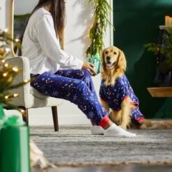 Frisco Snowy Nights Polar Fleece Unisex Adult Pajama Pants -Furry Friends 276609 PT8. AC SS1800 V1631660294