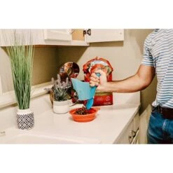 Duke-N-Boots Pet Food Scoop, Blue -Furry Friends 309497 PT2. AC SS1800 V1624393462