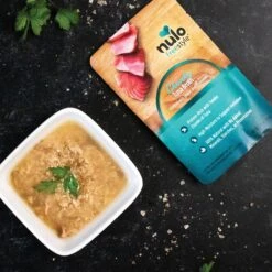 Nulo FreeStyle Chunky Tuna Broth Wet Cat Food, 2.8-oz Pouch, Case Of 24 -Furry Friends 329281 PT2. AC SS1800 V1634931473