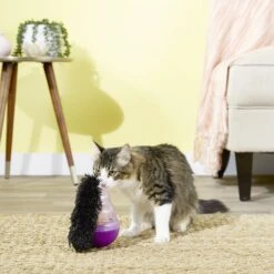 KONG Cat Wobbler Treat Dispenser -Furry Friends 54926 PT4. AC SS1800 V1545170374