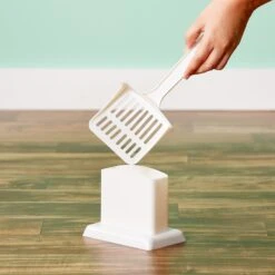 Petmate Handy Stand Litter Scoop 7 Petmate Handy Stand Litter Scoop -Furry Friends 68554 PT8. AC SS1800 V1518451134