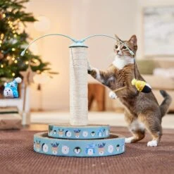 Frisco Holiday Arctic Friends Interactive Scratcher Cat Toy With Catnip -Furry Friends 740118 PT3. AC SS1800 V1695045711