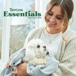 TropiClean Essentials Goat's Milk Dog Shampoo, 16-oz Bottle 15 TropiClean Essentials Goat's Milk Dog Shampoo, 16-oz Bottle -Furry Friends 883054 PT7. AC SS1800 V1686942359